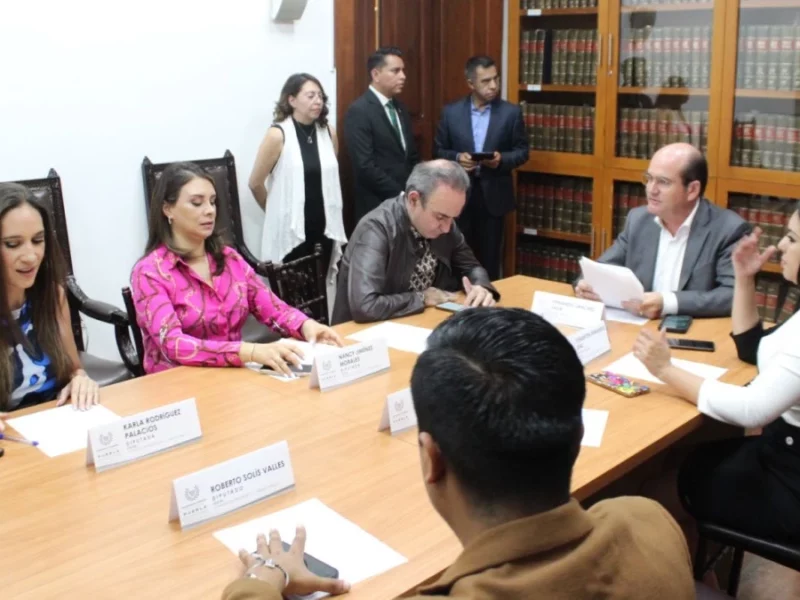 Aprueba Comisión de Presupuesto del Congreso respuesta a oficios municipales.