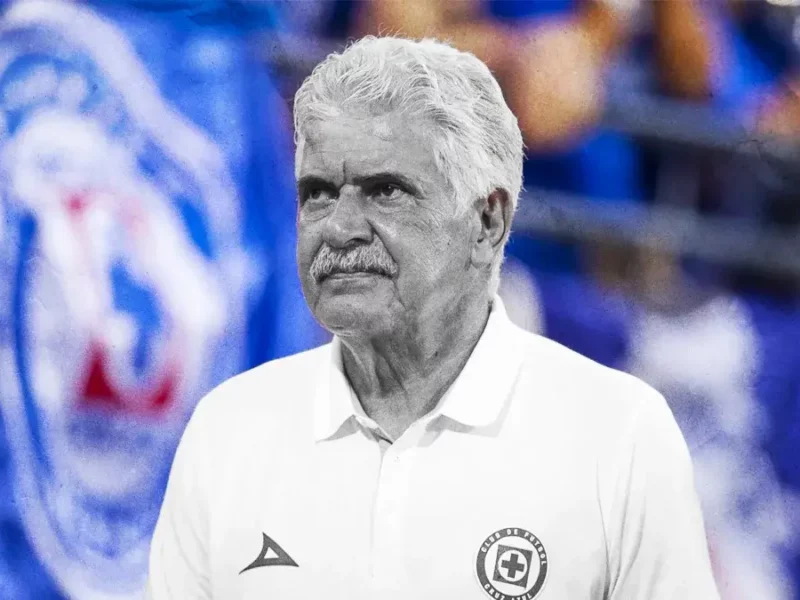 Ricardo Ferretti es cesado por primera vez en su carrera; se va de Cruz Azul.