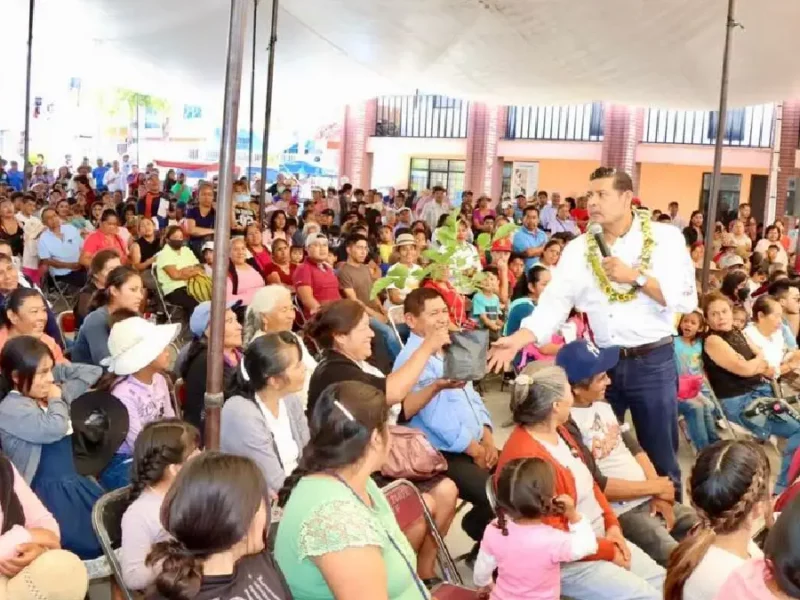 40 familias de Xonacatepec atendidas por Armenta en agua, seguridad y salud