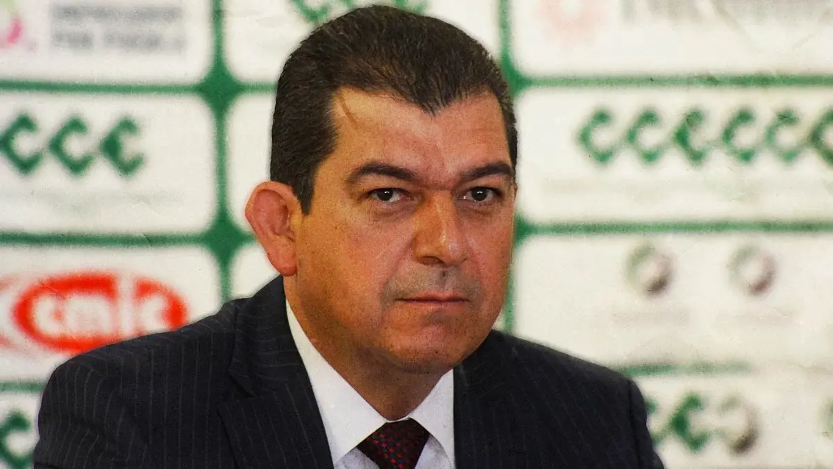 Regidores de Puebla proponen multar a políticos por anuncios fuera del periodo electoral