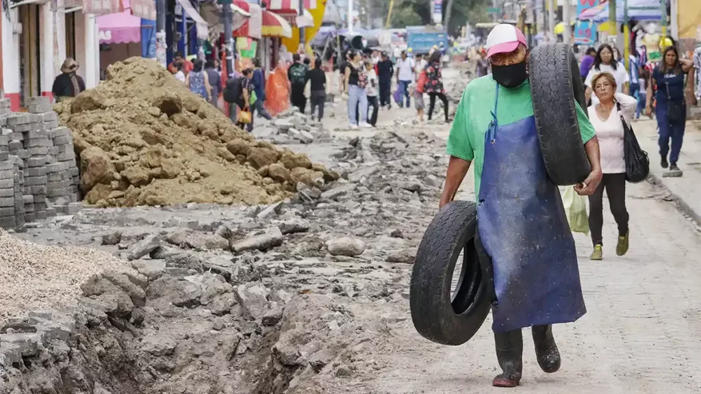 Obras del Centro Histórico de Puebla van al 65% de avance; terminan en septiembre.