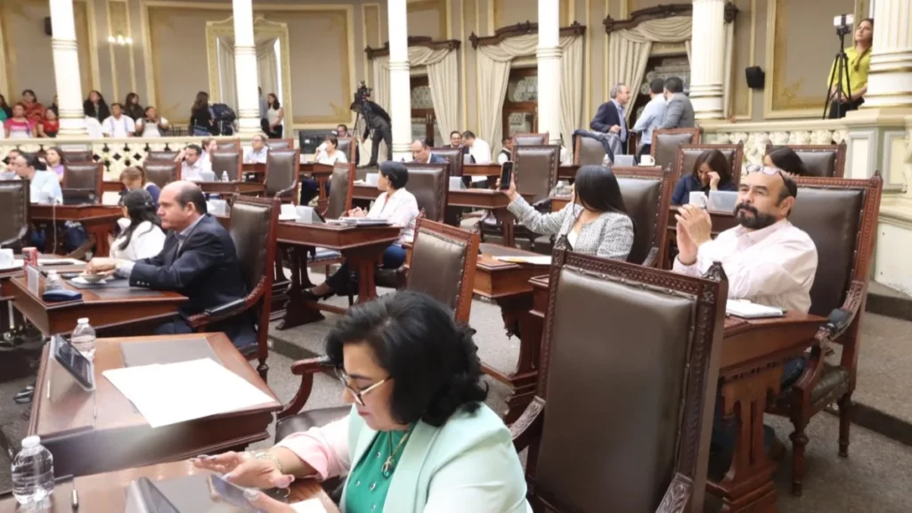 Aprueba Congreso del Estado declaratoria de “Ley 3 de 3” y en materia de edad mínima para ocupar cargos públicos.