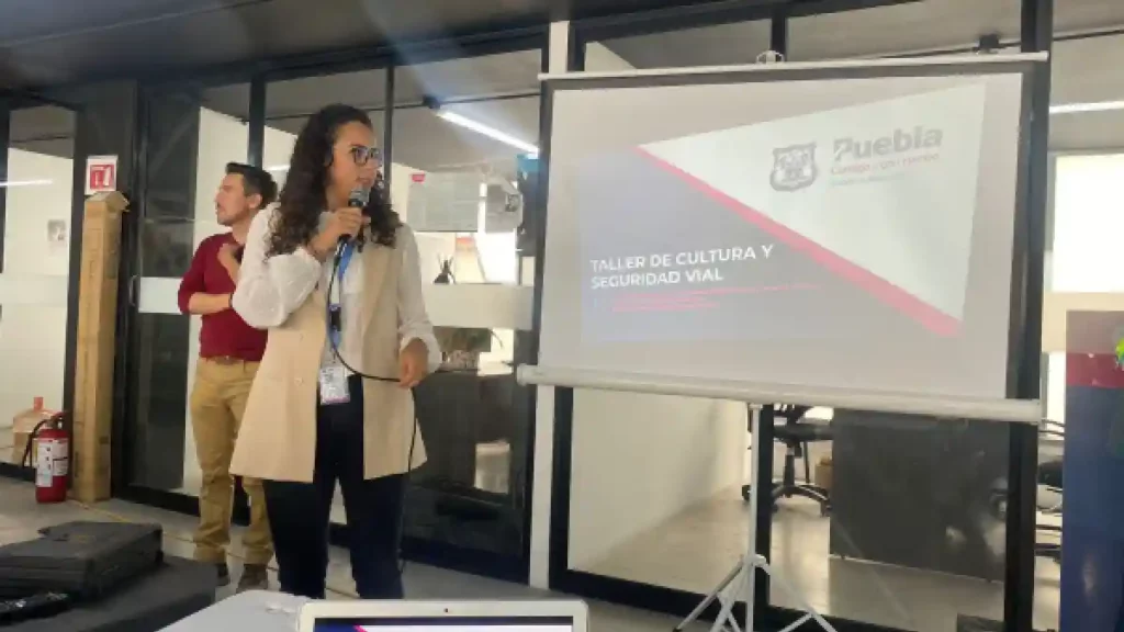 Personal de Bienestar Municipal de Puebla se capacitó para seguir por Buen Rumbo