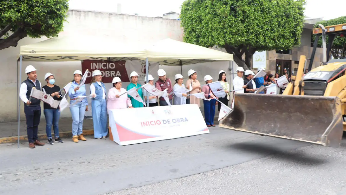 Gobierno Municipal de Tepeaca inicia obra de pavimentación en cabecera municipal