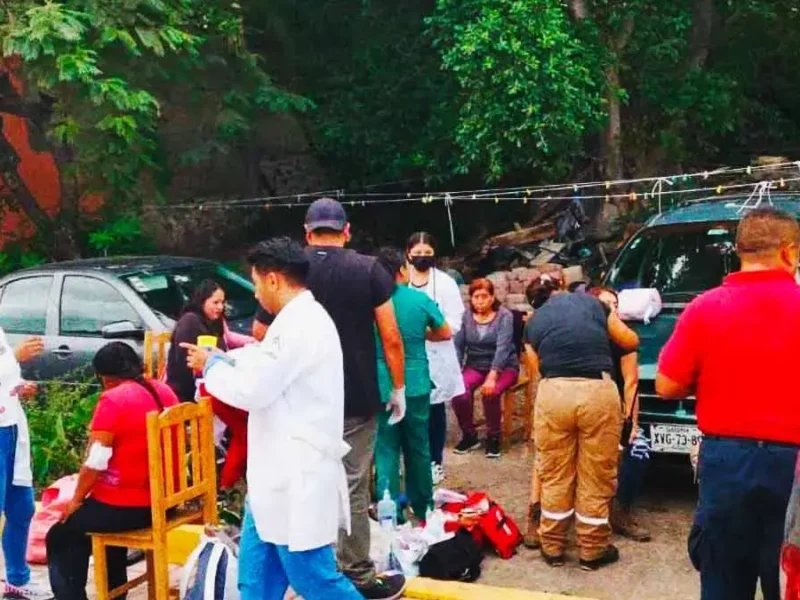 Explota cuete en sepelio y deja 12 lesionados en Huaquechula