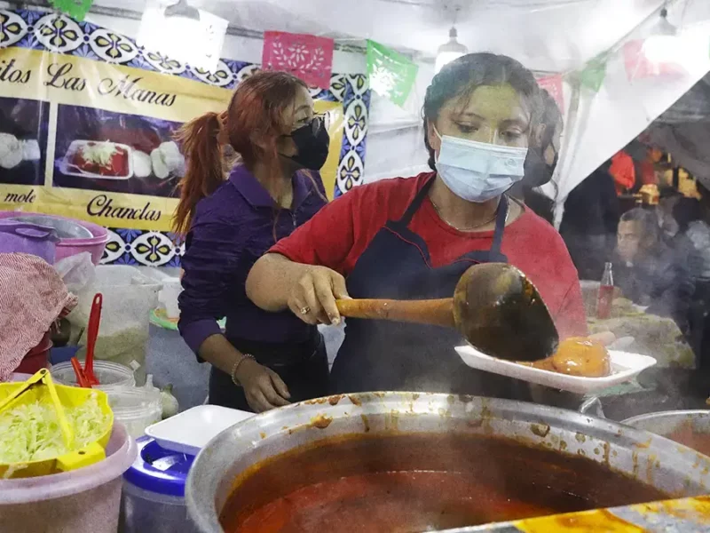 Ambulantes sí podrán instalarse durante las fiestas patrias en Puebla