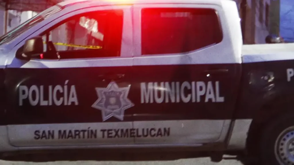 Policía de San Martín Texmelucan recupera camioneta con reporte de robo