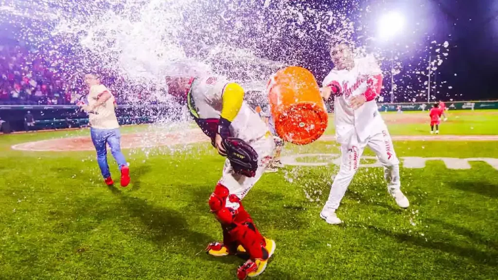 El Águila de Veracruz hace historia  tras vencer a los Pericos de Puebla en Playoffs