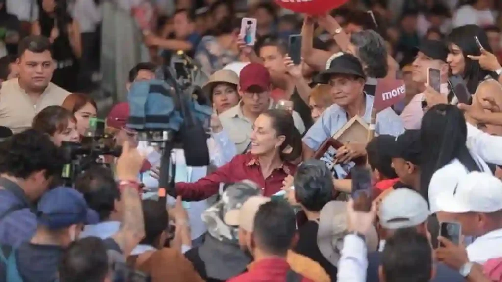 “México jamás se va a olvidar de nuestros hermanos mexicanos que viven en Estados Unidos’’: Claudia Sheinbaum apoya la lucha de jóvenes migrantes desde la alcaldía Venustiano Carranza, CDMX