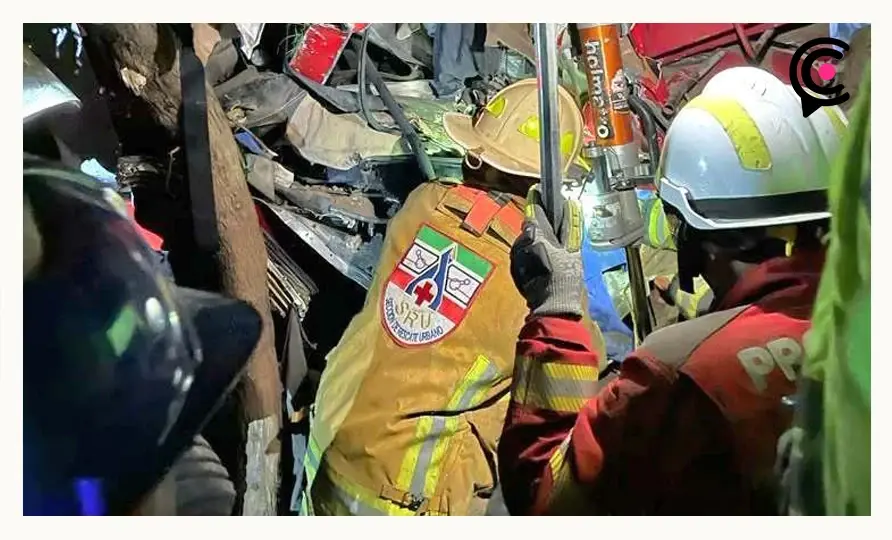 Dos personas murieron prensadas por un choque y volcadura en la autopista Amozoc-Perote