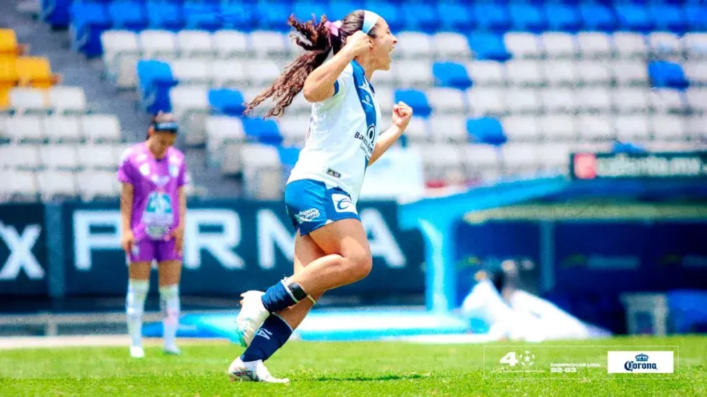 Puebla Femenil consigue su primera victoria tras vencer al Pachuca.