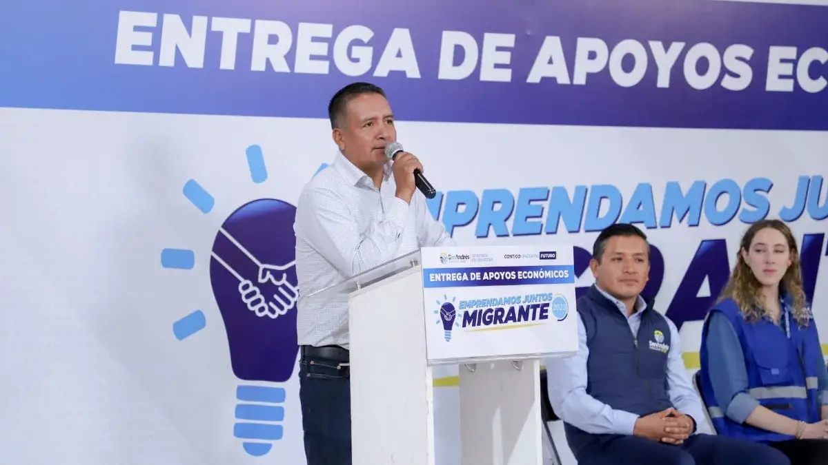 Entrega Mundo Tlatehui Estímulos Económicos a Familias Sanandreseñas Migrantes