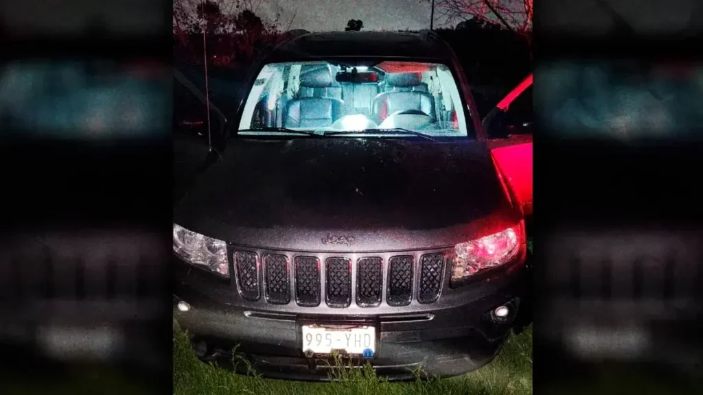 Policía de San Martín Texmelucan recupera camioneta con reporte de robo