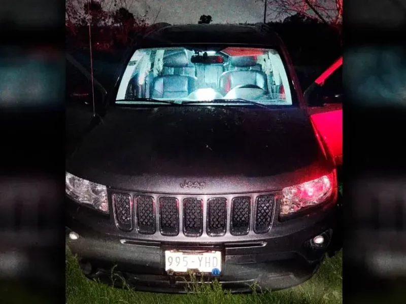 Policía de San Martín Texmelucan recupera camioneta con reporte de robo