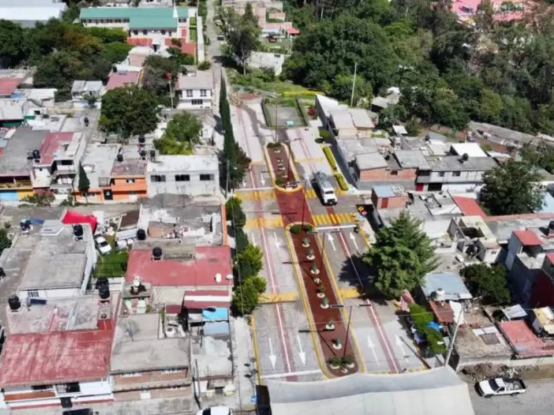 Ariadna Ayala entrega otra obra con sentido social en la junta auxiliar de Metepec.