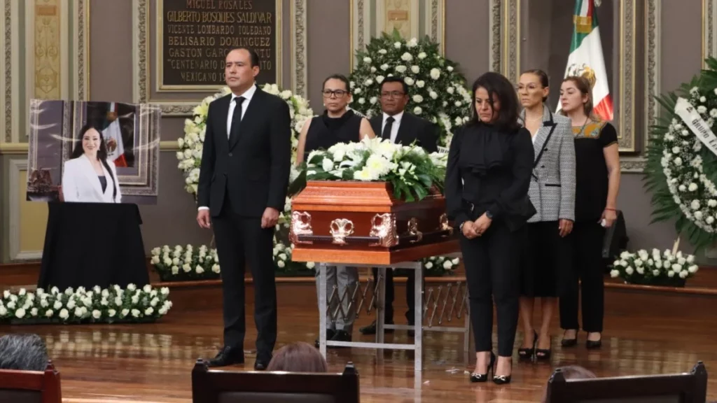 Rinde LXI Legislatura homenaje póstumo a la diputada Aurora Sierra Rodríguez.