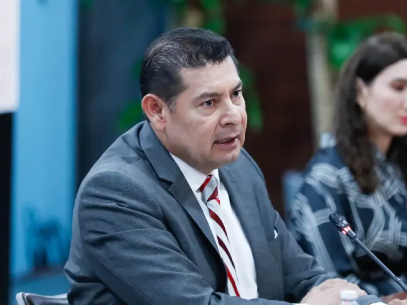 Favorecen a Alejandro Armenta preferencias electorales para la gubernatura de Puebla