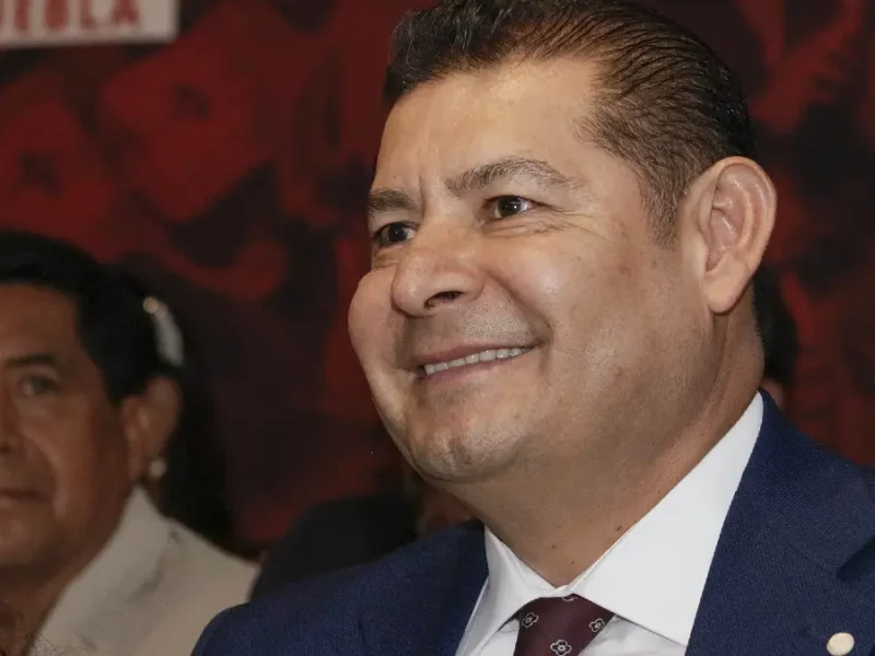 Acciones del Senado contribuyen a disminuir la pobreza, considera Alejandro Armenta