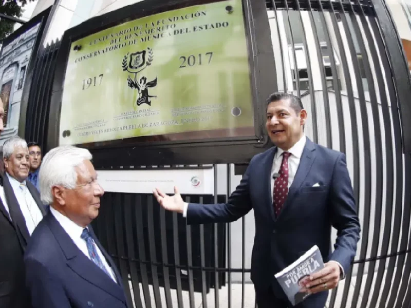 En el Día Mundial del Folclore, Alejandro Armenta inaugura la exposición Te quiero Puebla