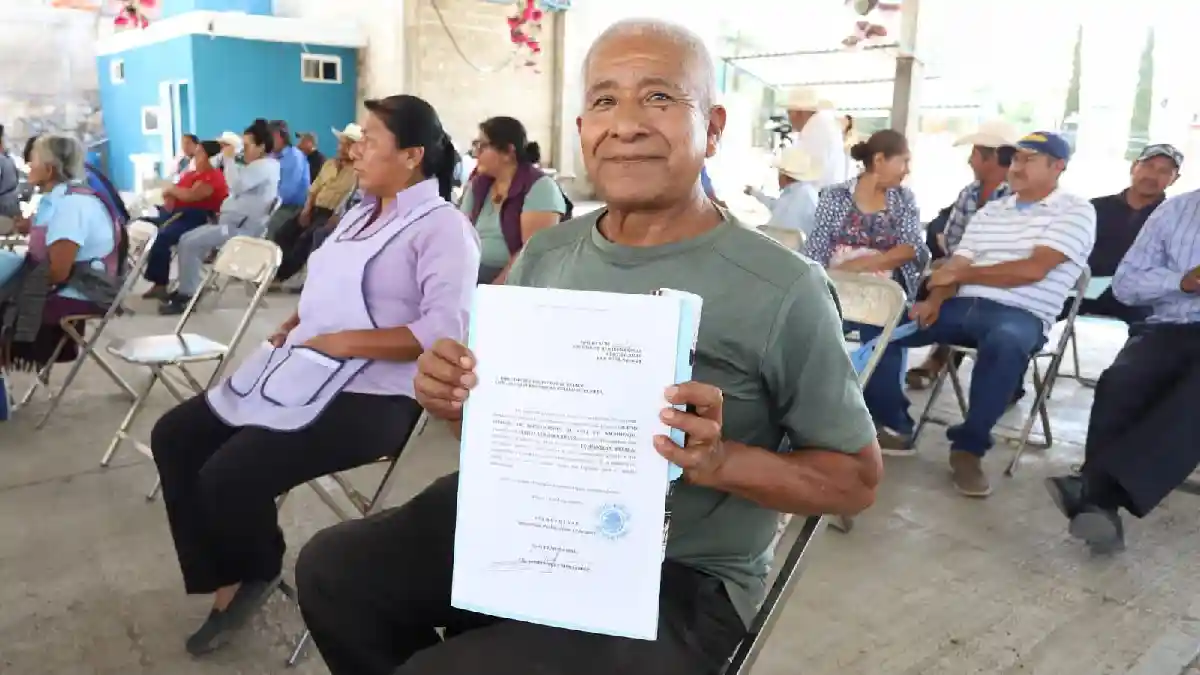 Cumple Consejo de la Judicatura entrega de sentencias para rectificación de actas en el municipio de Teopantlán
