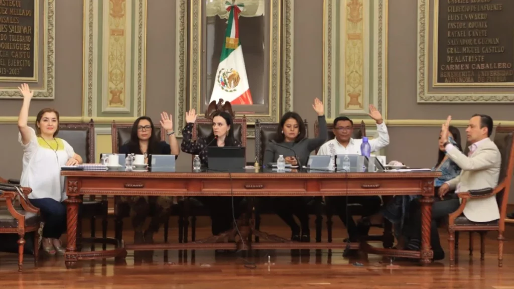 Impulsan en el Congreso exhorto para otorgar descuentos en materia educativa a mujeres que sean madres.