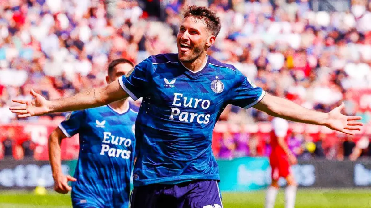 Santiago Giménez anota doblete en victoria del Feyenoord ante el Utrecht en la Eredivisie 