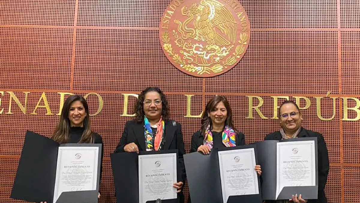 Senado de la República reconoce a académicas y académicos de la BUAP