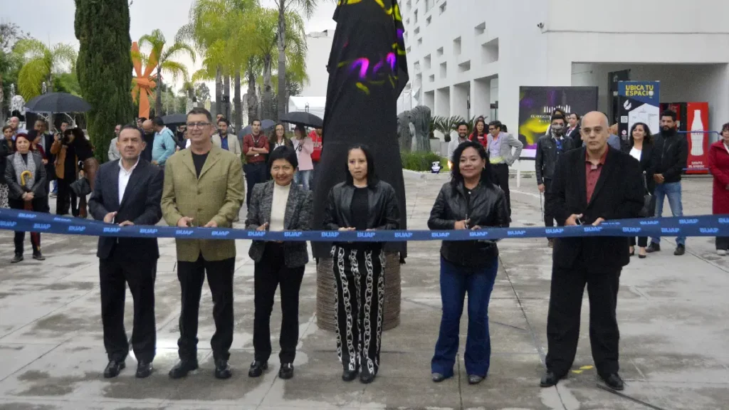 Inaugura Rectora María Lilia Cedillo Ramírez la exposición El origen de lo Sagrado, en el CCU