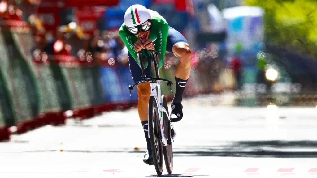 Filippo Ganna se queda con el triunfo de la etapa 10 en la Vuelta España.