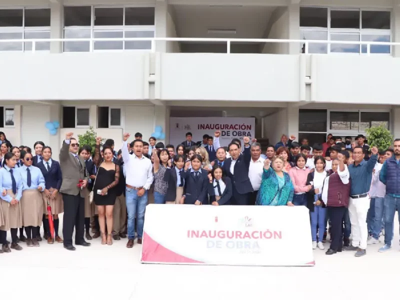 Gobierno Municipal de Tepeaca cumple compromiso educativo en San José Zahuatlán