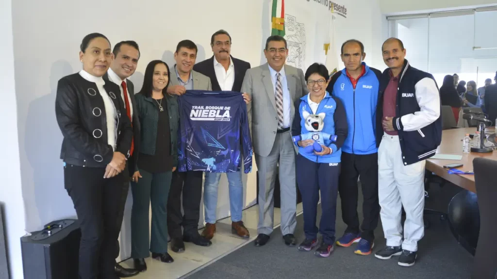 Presentan el Trail Bosque de Niebla BUAP y la Carrera Universitaria
