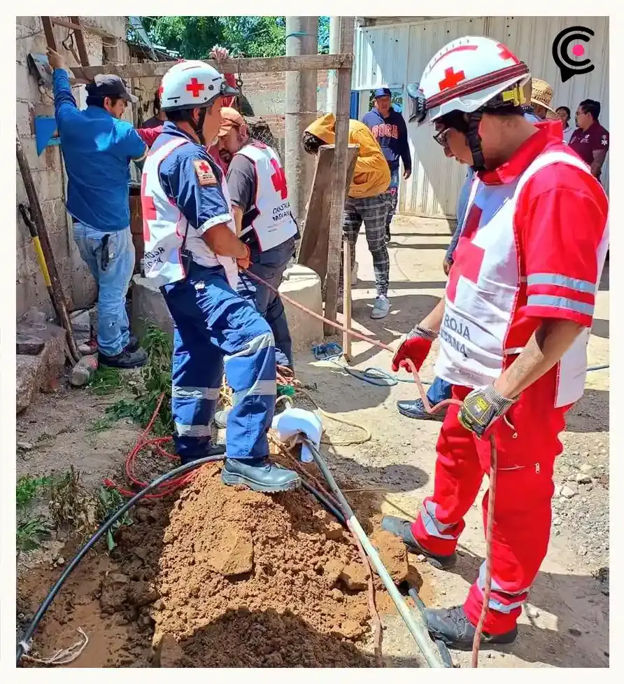 Trabajador murió al intoxicarse y caer a un pozo en Tepatlaxco