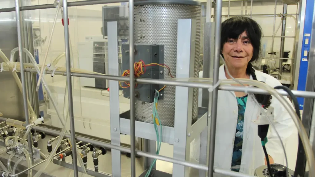 Inicia la transferencia tecnológica de biocombustible creado en la BUAP