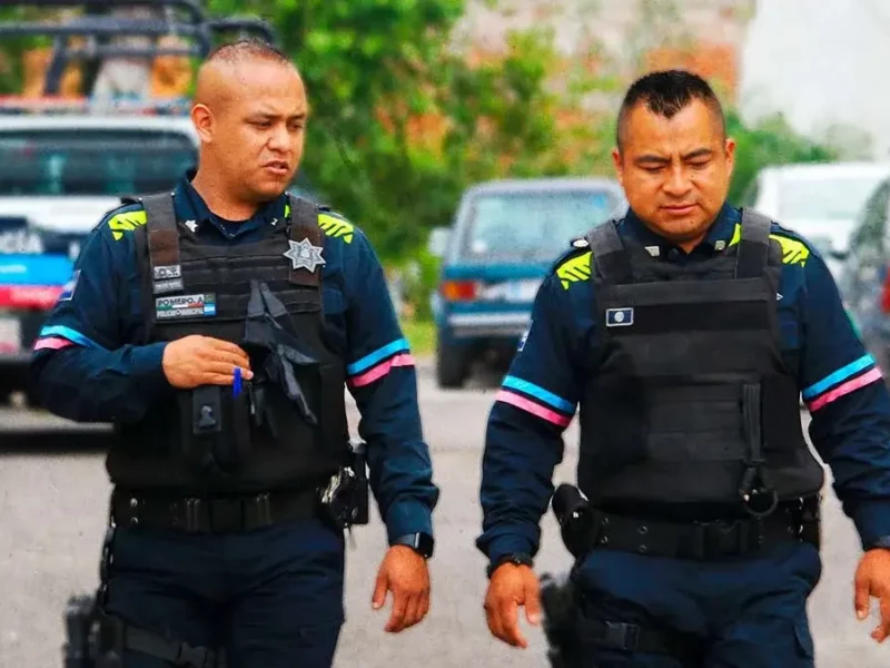 Detienen a tres personas con armas de fuego en Chedrahui de Xonaca