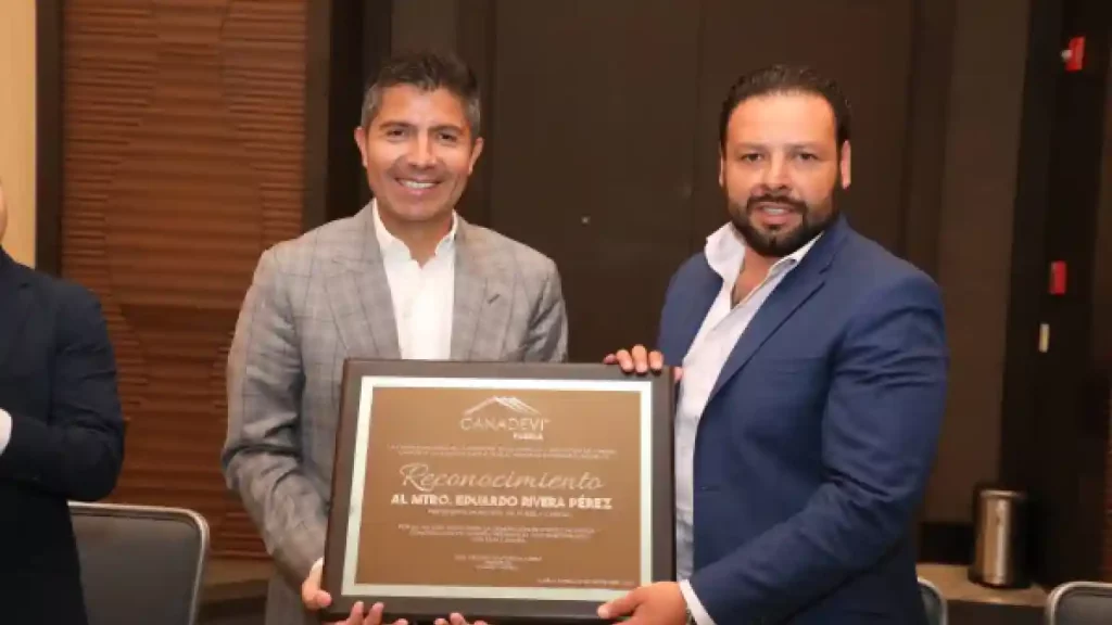 Ayuntamiento de Puebla y CANADEVI refrendan su compromiso con el desarrollo de viviendas
