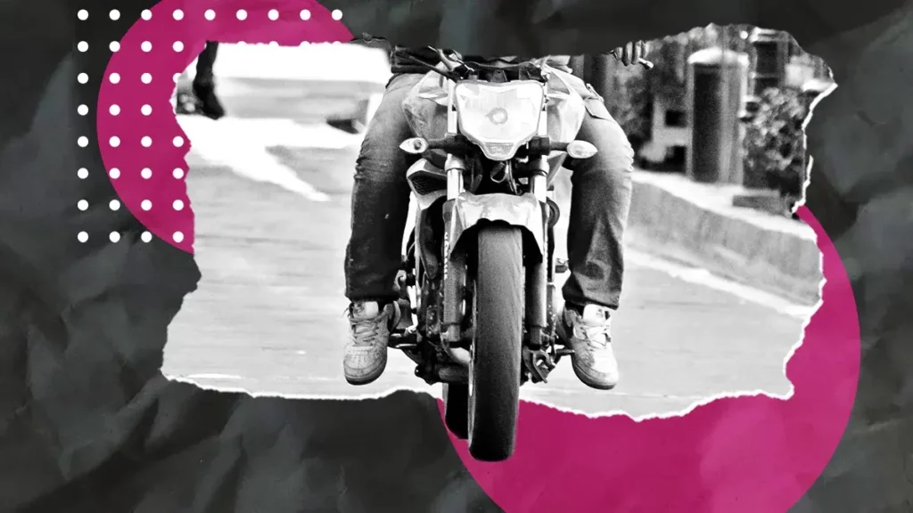 Motociclista muere tras chocar contra un automóvil en Prados Agua Azul