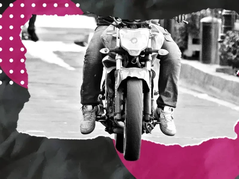 Motociclista muere tras chocar contra un automóvil en Prados Agua Azul