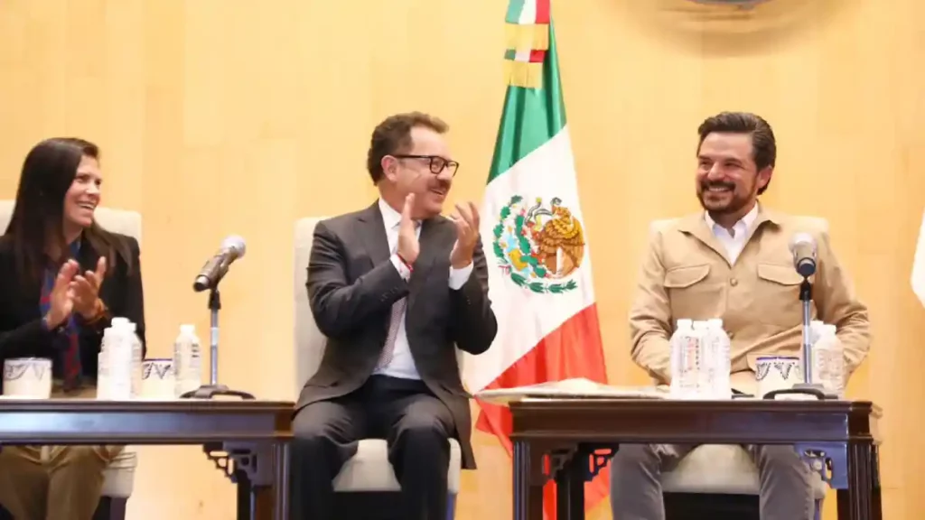Cierran filas diputados de Morena a favor del sistema de salud gratuito e universal para los mexicanos