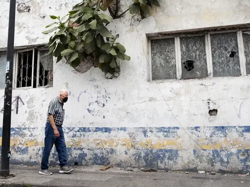 Pinta de fachadas en casonas del Centro de Puebla costará 10 mdp