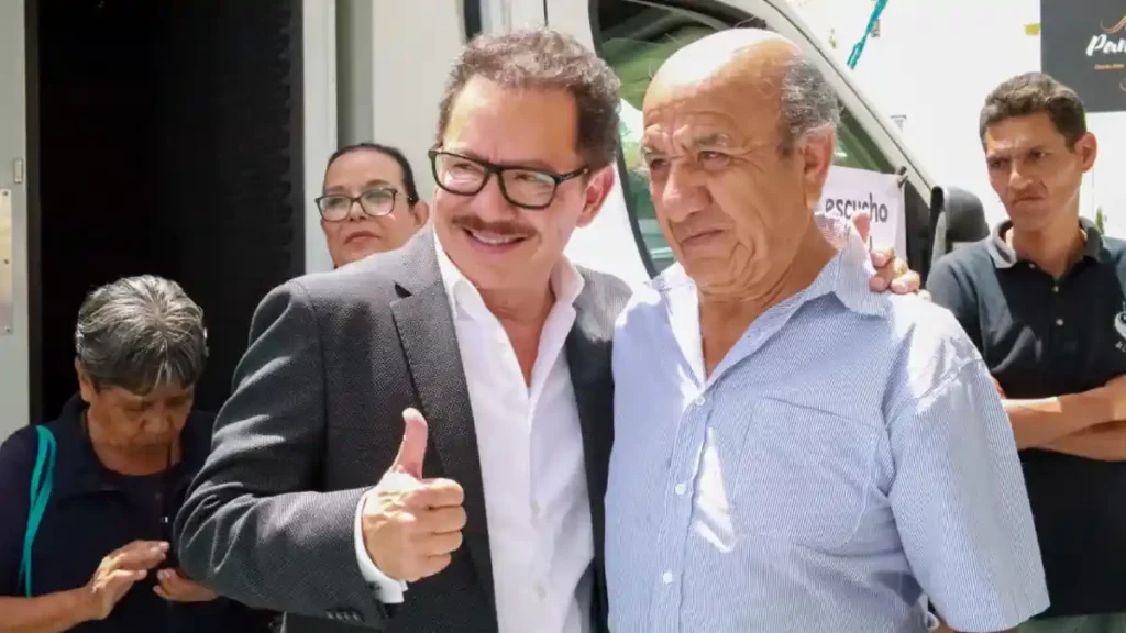 Mejorar la salud de los poblanos, prioritario: Nacho Mier