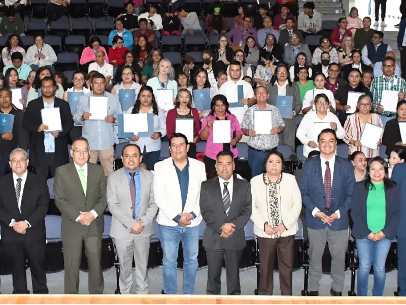 Entrega BUAP 36 definitividades a personal no académico