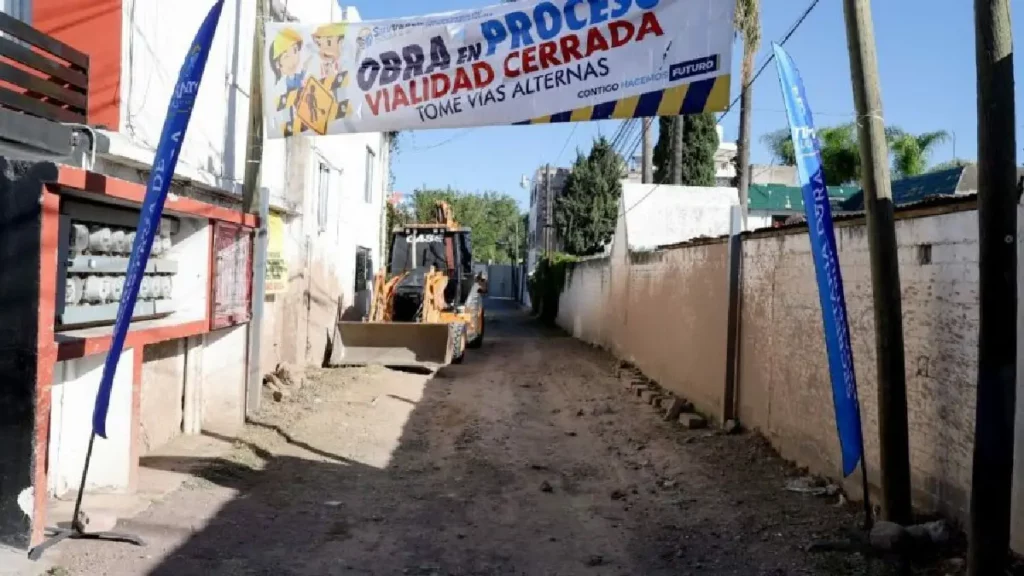 Arranca Mundo Tlatehui con el Adoquinamiento en las Calles de la Colonia Concepción La Cruz