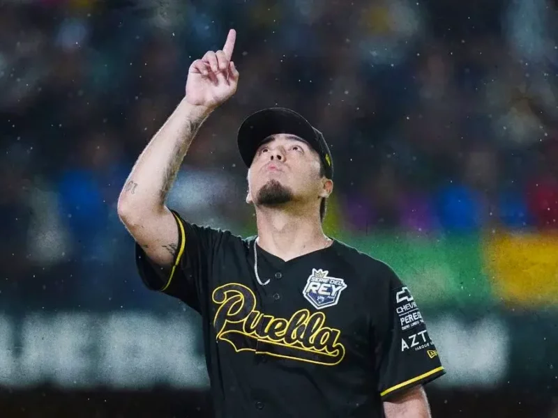 Héctor Villalobos continuará con los Pericos de Puebla tras negociación con Piratas