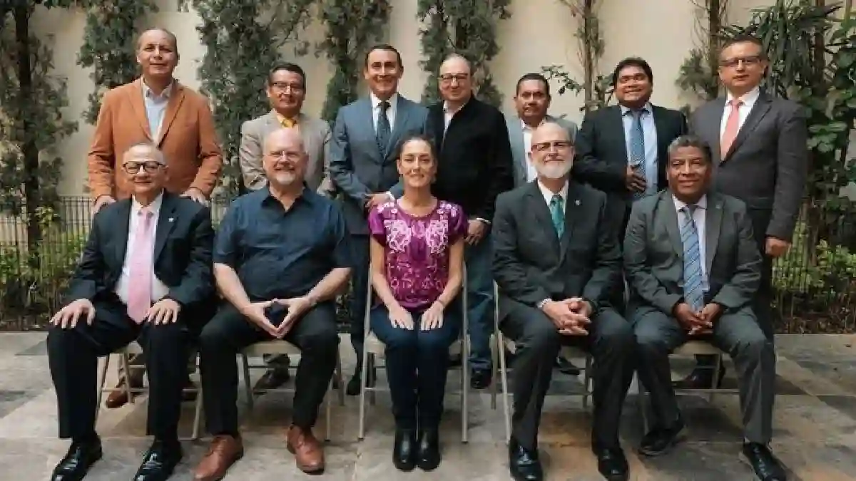 Se reúne Claudia Sheinbaum con representantes de más de 30 mil templos de la comunidad Evangélica del país
