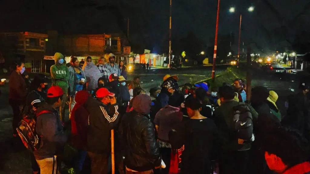 Vecinos de Juan C. Bonilla bloquean la México-Puebla, rechazan Complejo de Seguridad