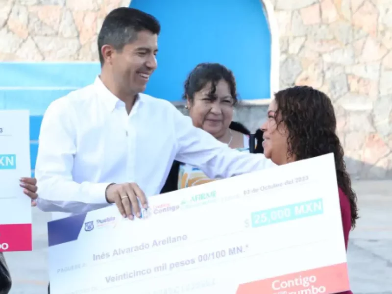 Cinco mil 'créditos contigo' entregados en Puebla; mujeres las principales beneficiadas
