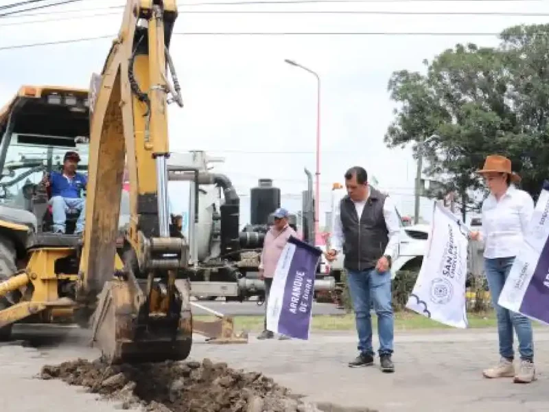 Paola Angon inicia dos obras, a través del SOSAPACH, para mejorar los servicios