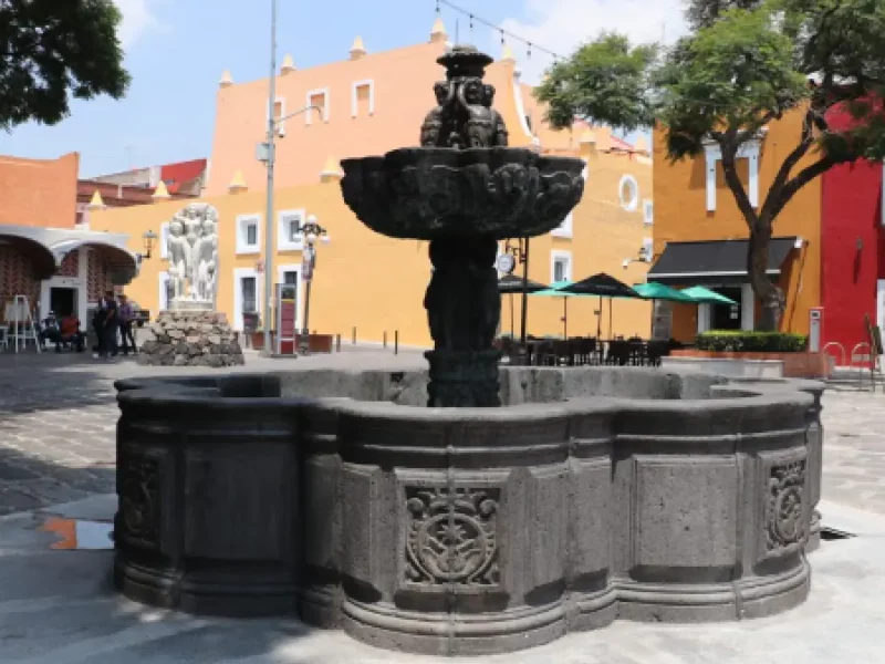 Ayuntamiento de Puebla dio mantenimiento a 10 fuentes de cantera del Centro Histórico