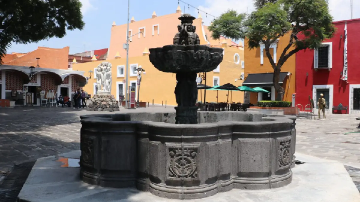 Ayuntamiento de Puebla dio mantenimiento a 10 fuentes de cantera del Centro Histórico