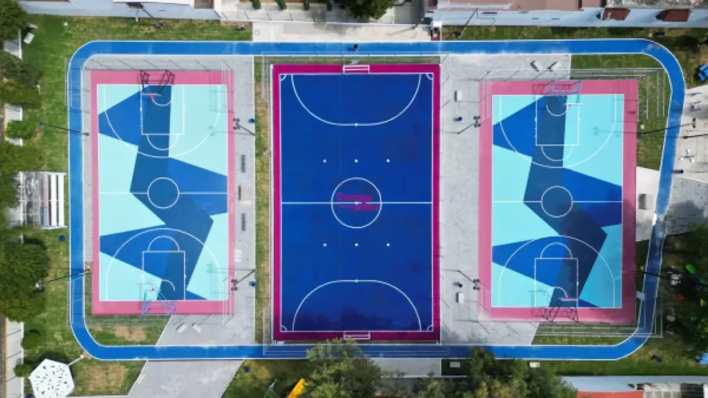 Entrega Ayuntamiento de Puebla rehabilitación del complejo deportivo La Hadas